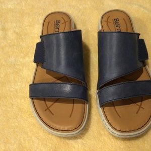 Born sandals